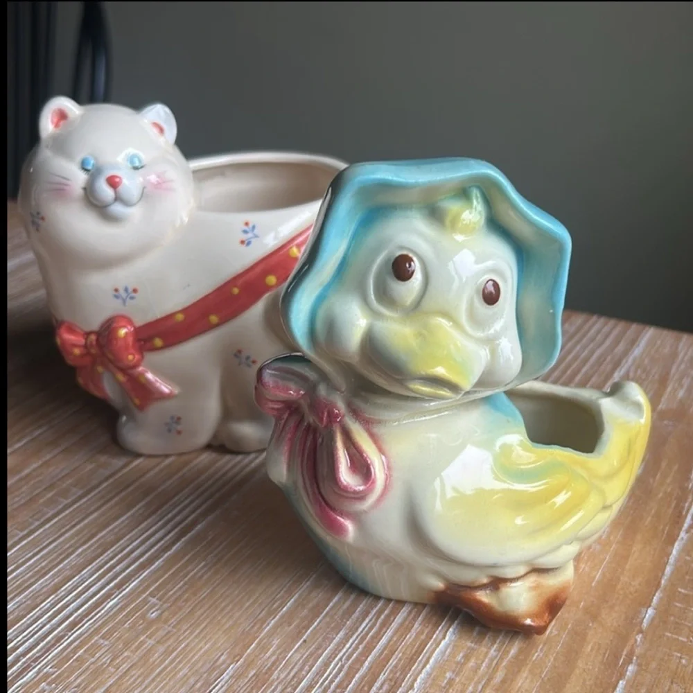 VTG Shawnee Pottery Duck Planter With Bonnet Ceramic Vase 1950's American Bisque - Picture 10 of 11
